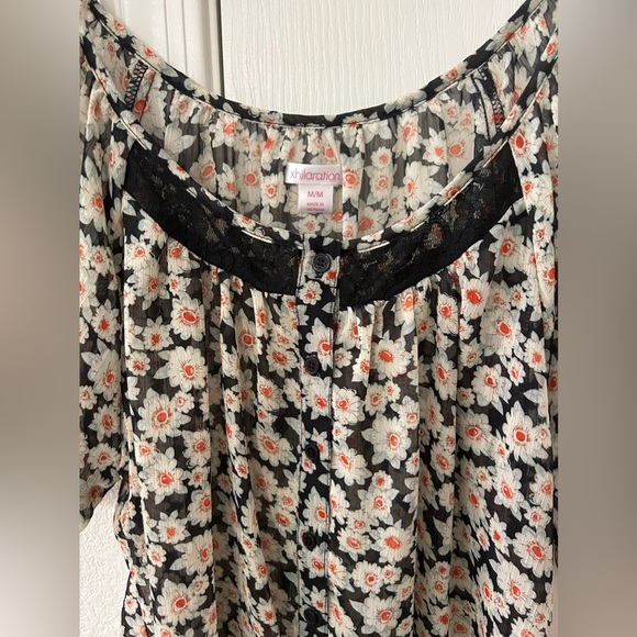 NWT Xhilaration Tie Front Floral Peasant Button Down Top. Size Medium. - Picture 3 of 11